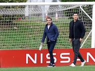 13/01/2026 SPORTING ENTRENAMIENTO 2ª DIVISION
MAREO EL PRESIDENTE DEL SPORTING RIESTRA EN EL ENTRENAMIENTO
FOTO PACO PAREDES