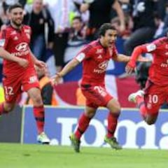 El Lyon toma el segundo puesto y complica al Toulouse