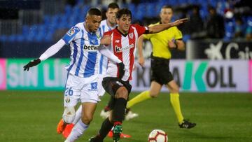 En Nesyri aúpa al Athletic en la noche del antifútbol