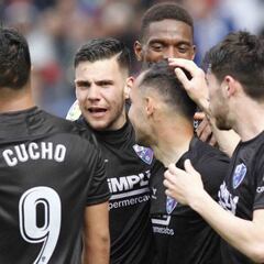 El Huesca se lleva un partido marcado por la polémica