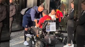 Accidente con una silla de ruedas casi “lesiona” a Cristiano Ronaldo