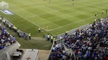 <b>AMBIENTE SENSACIONAL. </b>Cornellà-El Prat siempre tiene un ambiente excepcional para ver los partidos en los que juega su equipo. El sábado no será menos y los culés sufrirán la presión de los pericos.