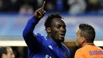 <b>GOL.</b> Essien marcó uno de los goles del Chelsea contra el APOEL.