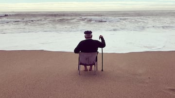 Four topological turning points have been identified in the lifespan of the human brain. This adolescent phase is the only time when brain efficiency is increasing.