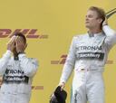 Mercedes da un toque de atención a Hamilton y a Rosberg