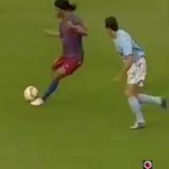 Ronaldinho y su magistral pase en un Celta-Barcelona