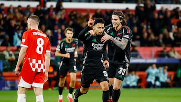 Soccer Football - Champions League - Girona v Arsenal - Estadi Montilivi, Girona, Spain - January 29, 2025 Arsenal's Ethan Nwaneri celebrates scoring their second goal with Riccardo Calafiori REUTERS/Albert Gea