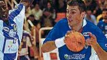 <b>ESPECIAL.</B> Cutura, que fue padre ayer, espera celebrarlo hoy.