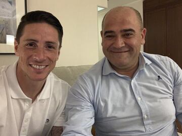 Fernando Torres atendi¨® al Diario As el d¨ªa que anunci¨® en rueda de prensa que 'colgaba las botas'. Junto con el periodista Javier Matallanas repas¨® los mejores momentos de su carrera profesional. "Volver¨ªa al Atleti en un cargo que me permita hacerlo m¨¢s grande de lo que es" fue una de las frases m¨¢s destacadas que nos dej¨® el delantero.