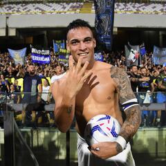 ¡Lautaro entra y marca cuatro goles!