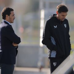 El Sevilla continúa viendo la botella medio llena