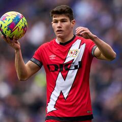 Las soluciones sin Mendy: un remiendo o la cantera