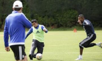 Espacio reducido, el DT trabajó con equipos de 7