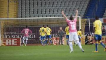 El Alavés venció 0-2 en el campo de Las Palmas.