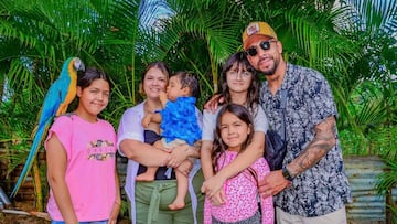 “A los 14 años tuve que dejar a mi familia... Mi esposa y mis hijos son el pilar de mi vida”