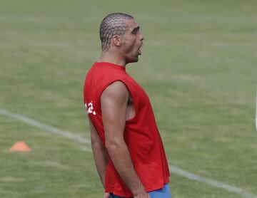 Cucurella de pelirrojo, el último de los peinados más locos de los futbolistas