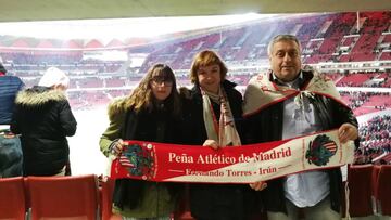 Vidal, con su familia, en un partido en el Wanda Metropolitano.