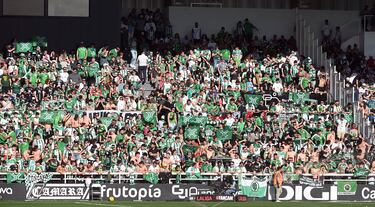 Aprobados y suspensos del Racing en El Plantío: Arana, siempre sobre el verde