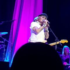 Johnny Depp, despreocupado por veredicto, hace aparición sorpresa en concierto