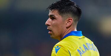 Cinco cracks chilenos que nacieron después del debut de Sanhueza