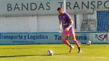 Imagen del partido entre la Peña Sport y el Cayón.