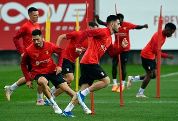 Los jugadores del Sporting de Braga, durante el ¨²ltimo entrenamiento.
