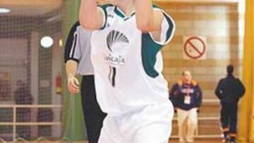 <b>EL FUTURO. </b>El hijo de Sabonis jugó ayer el Unicaja-Barcelona.