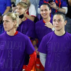 Women add pressure to see Canadian FA president resign over pay equity