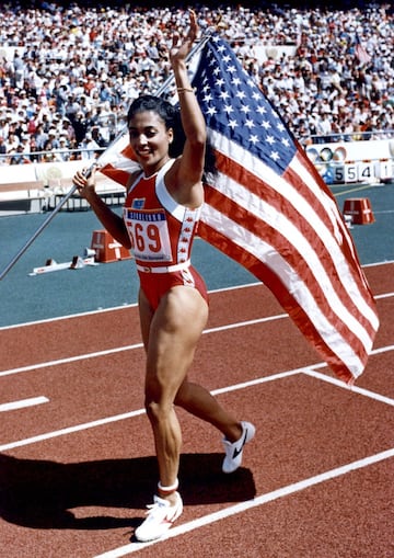 Tres medallas de oro en Seúl 88: 100 metros, 200 metros y relevos 4x100. Su prematura muerte rompió su legado.