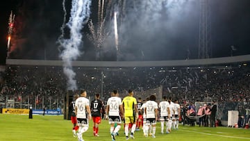 Futbol, Colo Colo vs River Plate.
Copa Libertadores 2022.
El equipo de Colo Colo es fotografiado durante el partido del grupo F de la Copa Libertadores contra River Plate disputado en el estadio Monumental de Santiago de Chile.
27/04/2022
Andres Pina/Photosport
Football, Colo Colo vs River Plate.
2022 Copa Libertadores Championship.
Colo Colo's team are pictured during the group F match of the Copa Libertadores Championship against River Plate held at the Monumental stadium in Santiago, Chile.
27/04/2022
Andres Pina/Photosport
