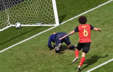 Lukaku hushes critics to haul Belgium into second