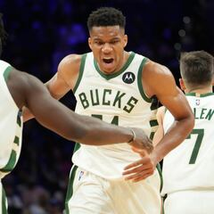 Clippers keep Blazers winless on road, Bucks top short-handed 76ers