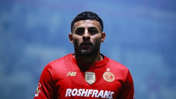 Soccer Football - Liga MX - Toluca v Monterrey - Estadio Nemesio Diez, Toluca, Mexico - September 24, 2025 Toluca's Alexis Vega looks on REUTERS/Eloisa Sanchez