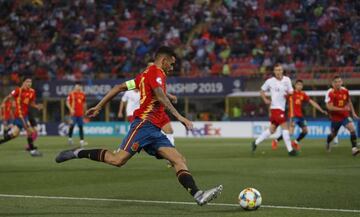 Dani Ceballos in action for Spain.