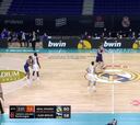 Eres un loco maravilloso, Sergio Llull: canastón desde su campo a falta de 2 minutos 30 segundos
