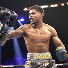Shakur Stevenson se consagra con un recital ante Valdez