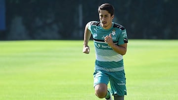 Según información del periodista Paco Arredondo, en las próximas semanas podría cerrarse el pase de Javier Abella al Werder Bremen de Alemania.