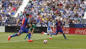 Luis Suárez marca el 0-2.