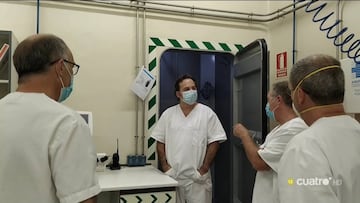 Iker Jim¨¦nez viaja al epicentro de la pandemia: "Es un prototipo ideal de arma biol¨®gica"