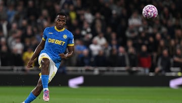 LONDON (United Kingdom), 27/09/2025.- Wolverhampton's Jhon Arias during the English Premier League soccer match between Tottenham Hotspur and Wolverhampton Wanderers FC, in London, Britain, 27 September 2025. (Reino Unido, Londres) EFE/EPA/DANIEL HAMBURY EDITORIAL USE ONLY. No use with unauthorized audio, video, data, fixture lists, club/league logos, 'live' services or NFTs. Online in-match use limited to 120 images, no video emulation. No use in betting, games or single club/league/player publications.
