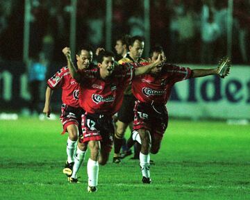 La ‘Trica Fresera’, club con más de 100 años de historia. Uno de sus fundadores, Diego Mosqueda, fundaría en 1920 al clásico rival del Irapuato, Club León, los partidos entre ambos conjuntos solían llamarse el ‘Clásico del Bajío’, además, de disputarse la final del Ascenso 2002/2003 con victoria para Irapuato. El club ha desaparecido y reaparecido en tres ocasiones y no ha vuelto al máximo circuito del futbol mexicano desde el Torneo Invierno 2001.