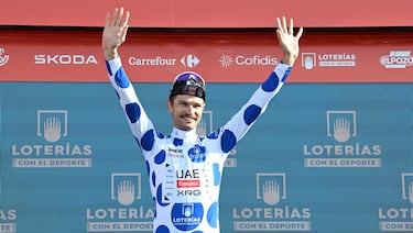 Jay Vine, líder de la montaña. 
 