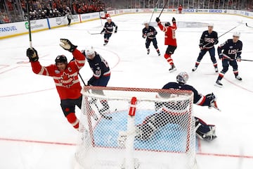 Sidney Crosby celebra el gol de Canad frente a Estados Unidos (1-0) en el NHL 4 Nations Face-Off Championship Game, en Boston.