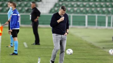 &Oacute;scar Garc&iacute;a, durante el partido entre el Elche y el Celta en el Mart&iacute;nez Valero.