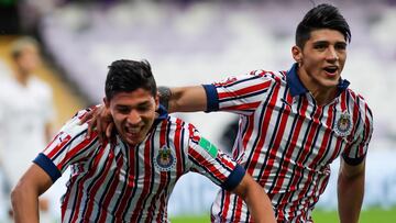 Alan Pulido mandó polémico mensaje previo al Clásico