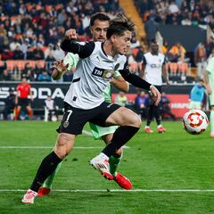 Canós pasa por el quirófano