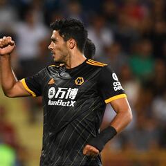 Raúl Jiménez marca doblete en victoria del Wolverhampton