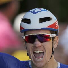 Démare, triunfal: "Era mi objetivo desde que era un niño"