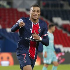 Mbappé quiere seguir en el PSG y valora hacer un documental
