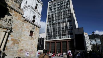 FILE PHOTO: General view of Colombia's central bank in Bogota, Colombia October 9, 2019. REUTERS/Luisa Gonzalez/File Photo